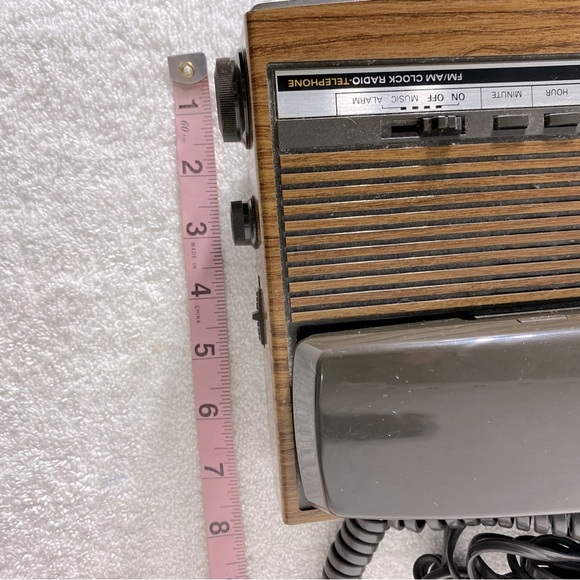 General Electric Combination FM/AM Clock Radio Telephone 7-4710 - Picture 13 of 17